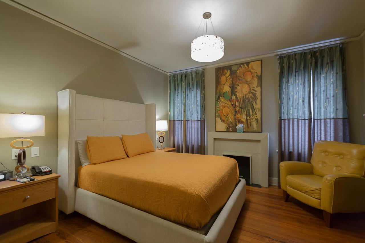 Queen Room,1138651546:JPEG