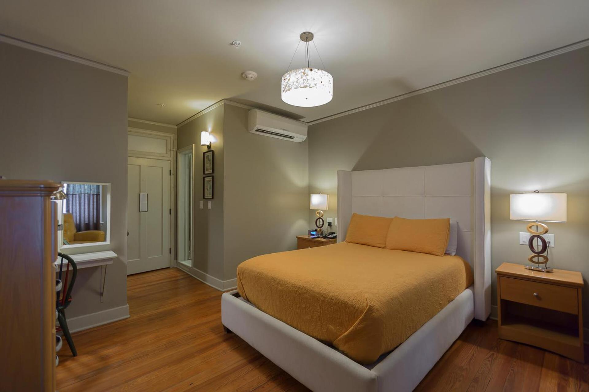 Queen Room