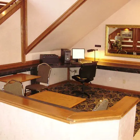 Trade Winds Central Inn-3